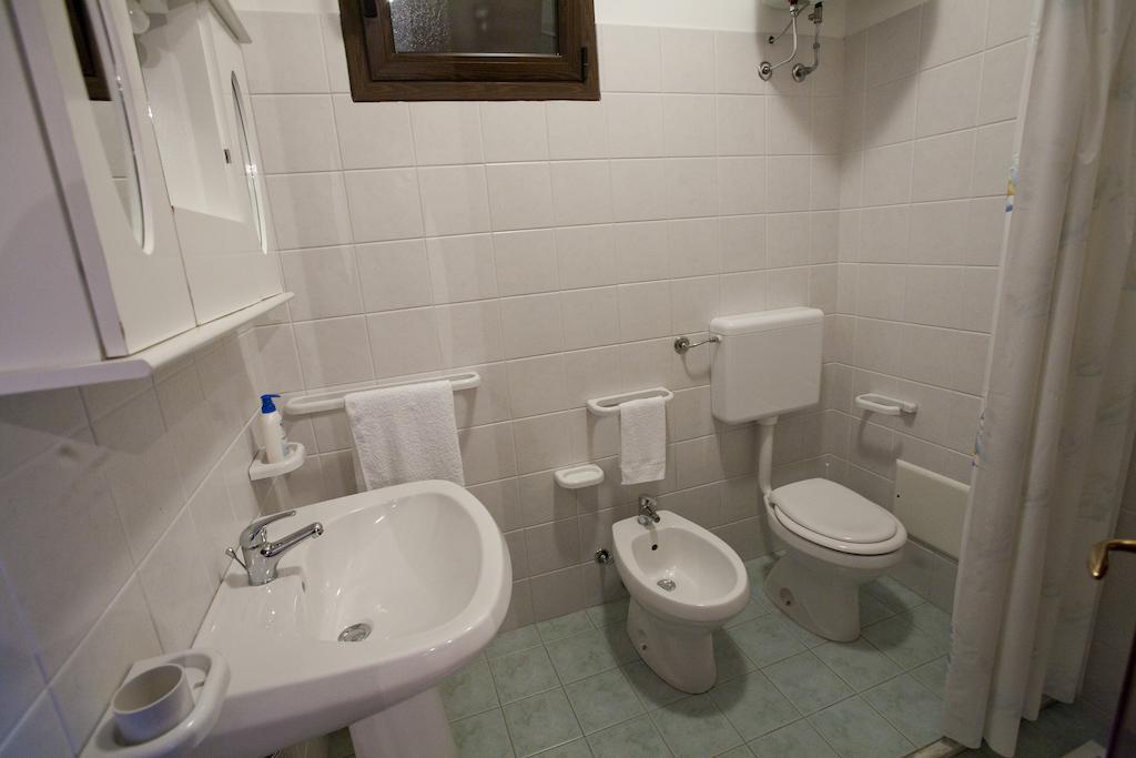 Residencefusaro Pajare Specchia Oda fotoğraf